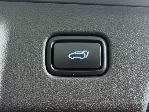 Used 2025 Hyundai Palisade SEL image 32