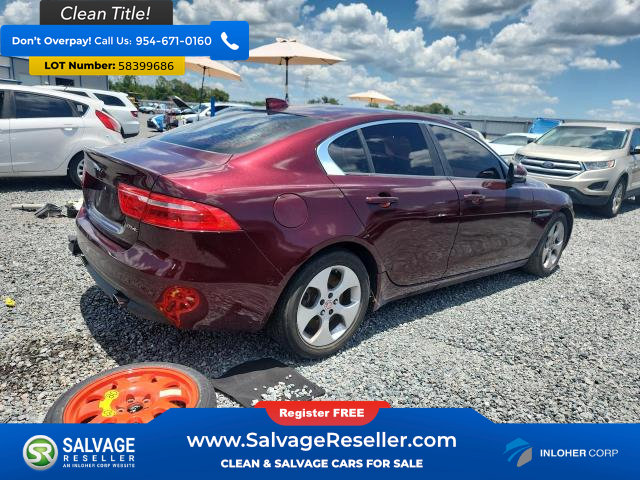 Used 2017 Jaguar XE RWD image 4