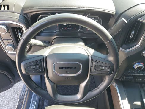 Certified 2021 GMC Sierra 1500 Denali w/ Technology Package image 26