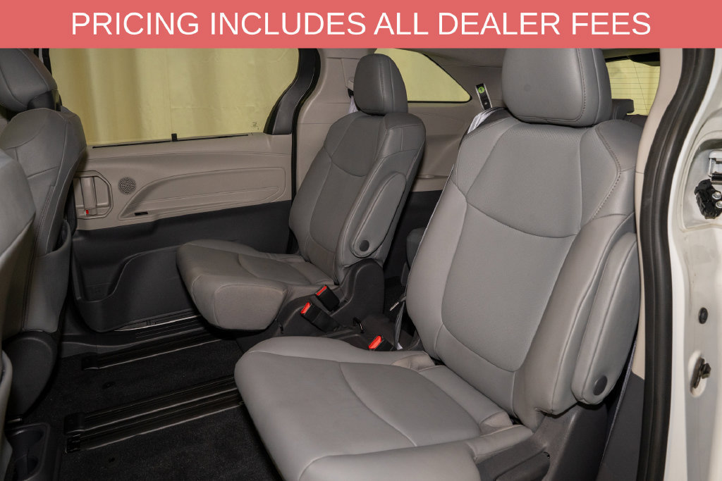 Used 2021 Toyota Sienna XLE FWD image 9