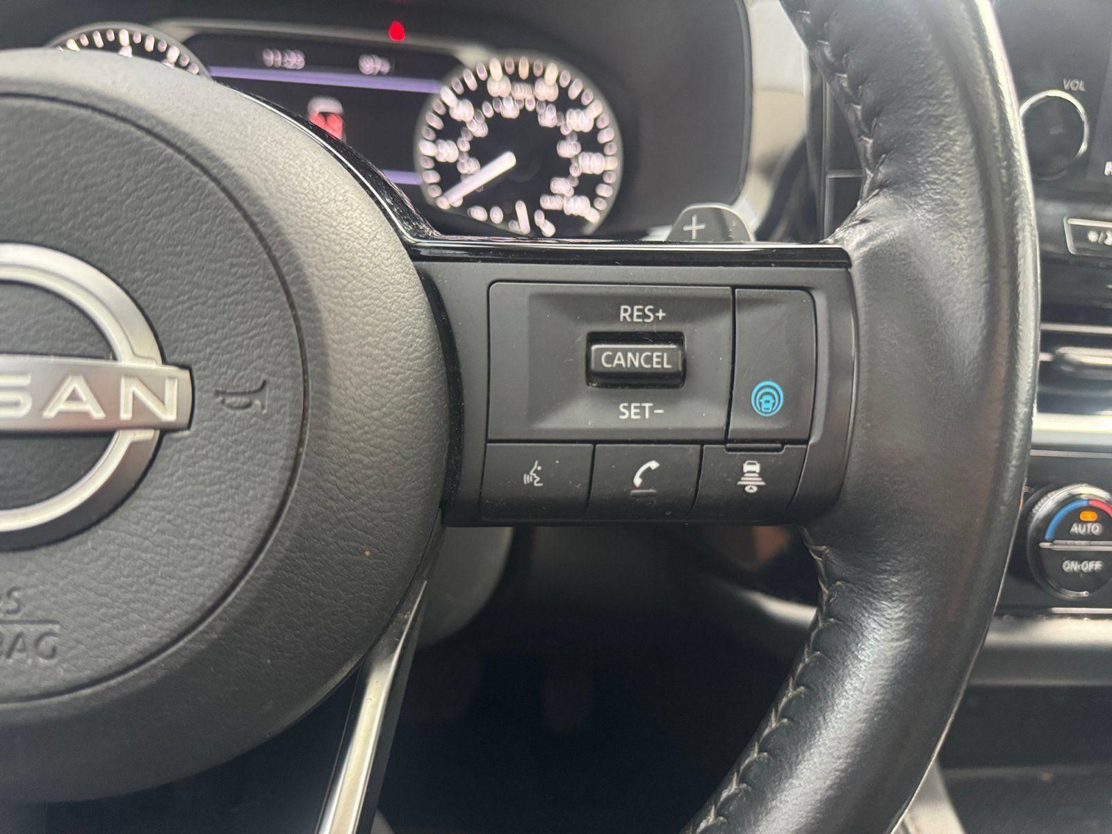 Used 2022 Nissan Pathfinder SL w/ SL Premium Package FWD image 22