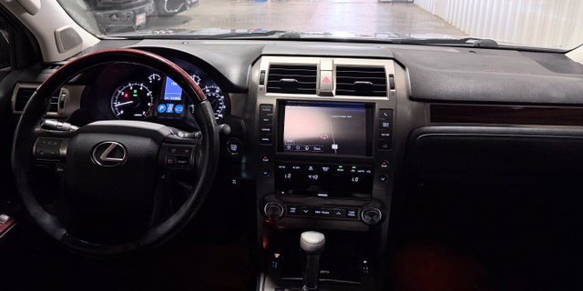 Used 2018 Lexus GX 460 Premium w/ Premium Package AWD/4WD image 31