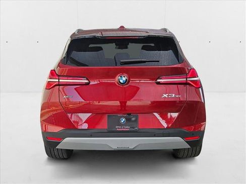 Used 2025 BMW X3 xDrive30i w/ Premium Package image 6