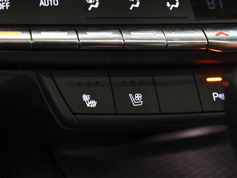 Used 2025 Cadillac CT4 Premium Luxury image 22