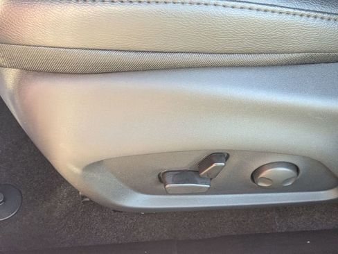 New 2026 Jeep Compass Limited w/ Sun, Sound & Navigation Group image 17