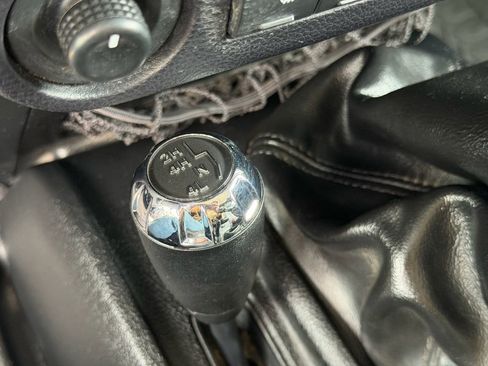 Used 2016 Jeep Wrangler Rubicon AWD/4WD image 13