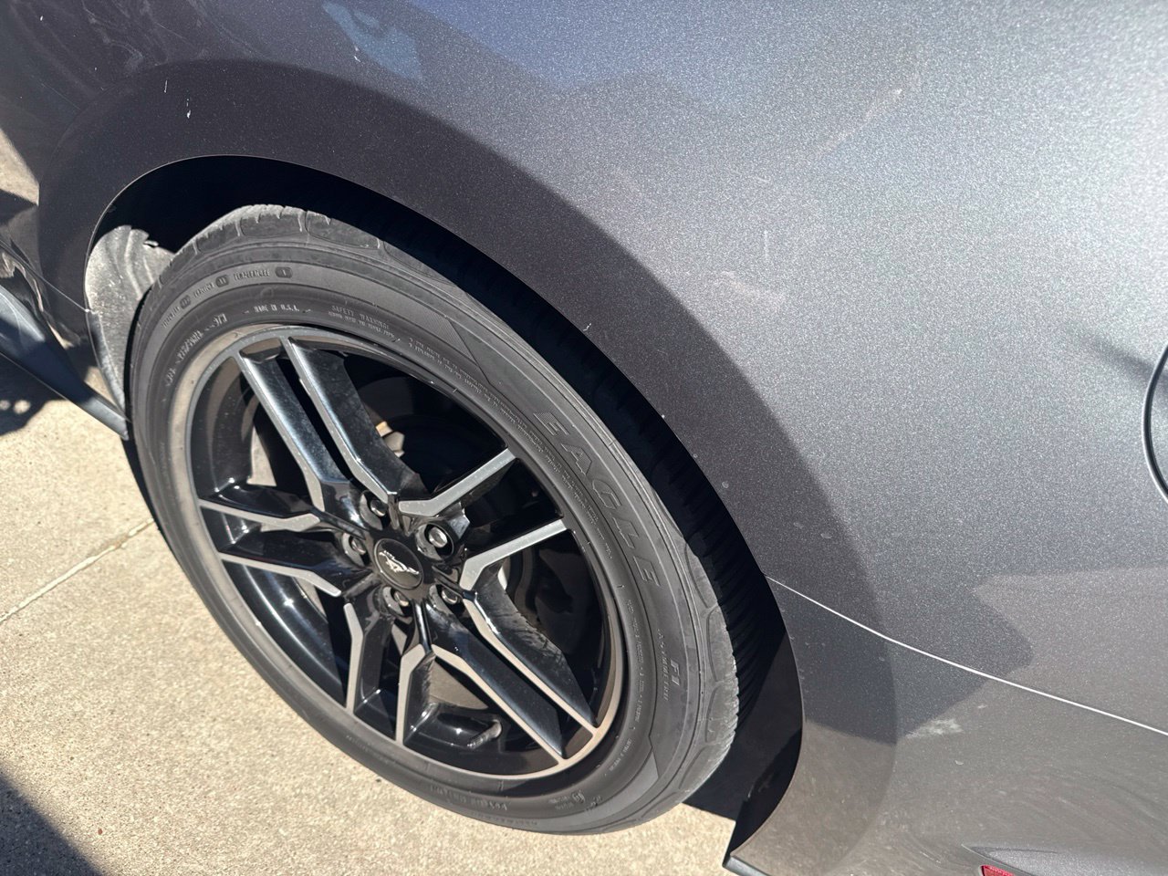 Used 2021 Ford Mustang Premium RWD image 5