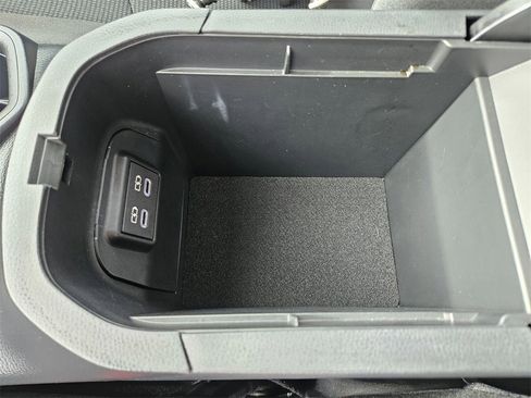 Used 2025 Toyota RAV4 LE image 27