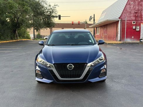 Used 2019 Nissan Altima 2.5 S FWD image 3