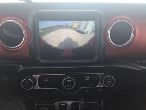 Used 2021 Jeep Wrangler Rubicon AWD/4WD image 16