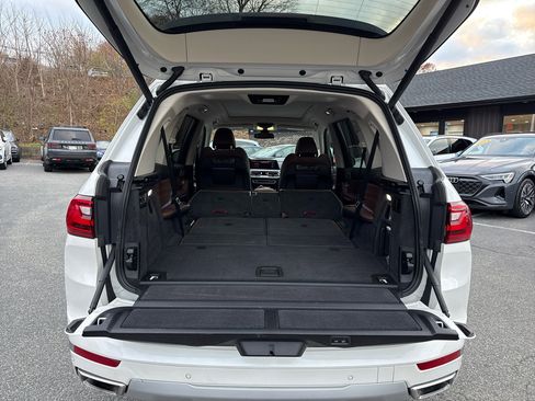 Used 2020 BMW X7 xDrive40i w/ Premium Package image 27