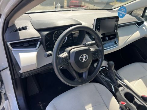 Used 2020 Toyota Corolla LE w/ Carpet Mat Package (TMS) FWD image 18