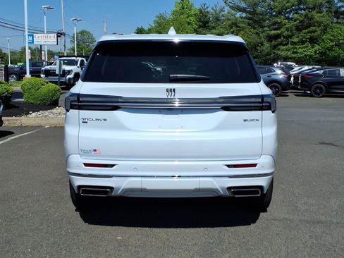 Used 2026 Buick Enclave Avenir w/ Super Cruise Package AWD/4WD image 4