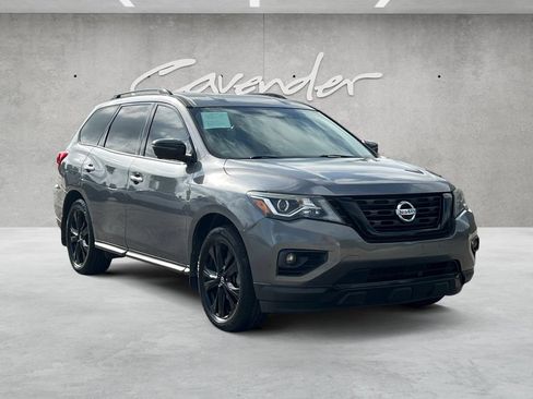 Used 2018 Nissan Pathfinder 4WD image 2