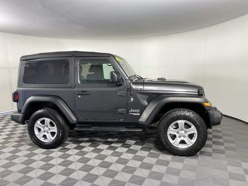 Used 2018 Jeep Wrangler Sport AWD/4WD image 10
