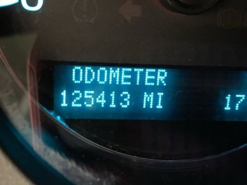 Used 2013 Chevrolet Avalanche LTZ image 14