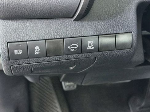 Used 2024 Toyota Camry SE FWD image 16