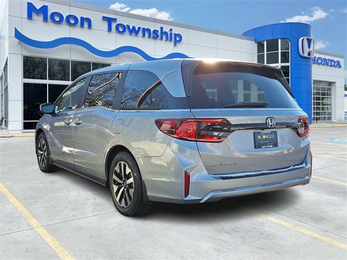 New 2026 Honda Odyssey EX-L image 3