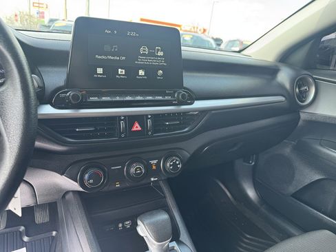 Used 2021 Kia Forte LXS image 27