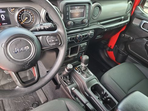 Used 2021 Jeep Wrangler Unlimited Sport image 12