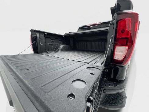 Used 2025 GMC Sierra 1500 Elevation RWD image 12