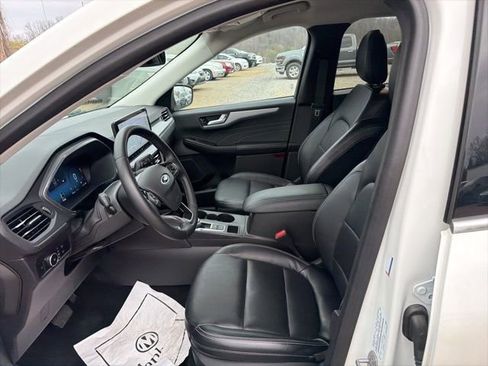 Used 2023 Ford Escape Platinum image 15