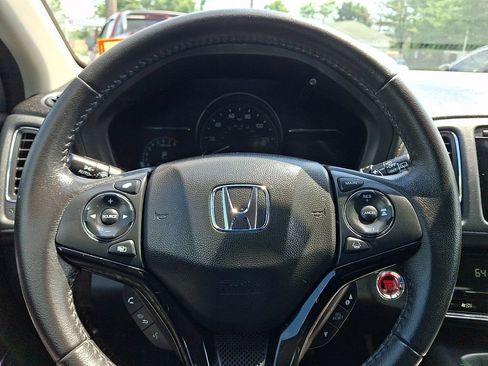 Used 2021 Honda HR-V EX-L image 22
