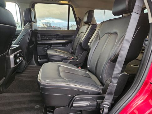 Used 2019 Ford Expedition Platinum image 30