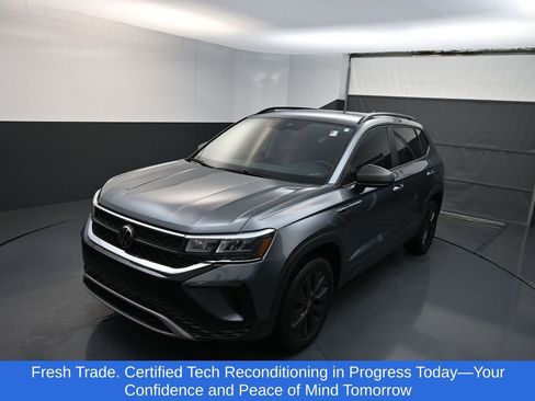 Used 2023 Volkswagen Taos S image 1