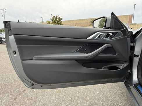 Used 2025 BMW 430i Convertible w/ Convenience Package image 17