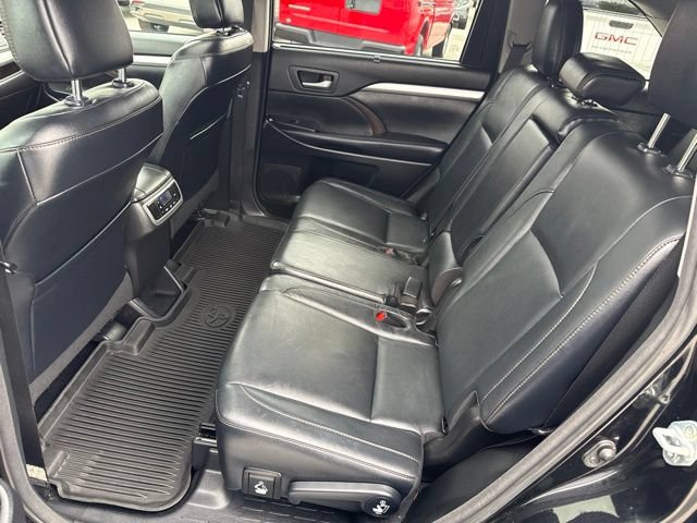 Used 2018 Toyota Highlander XLE w/ Protection Package #3 AWD/4WD image 21