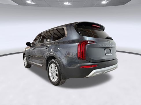 Used 2021 Kia Telluride LX FWD image 3