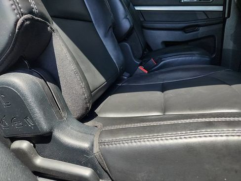 Certified 2019 Ford Explorer XLT w/ Equipment Group 202A AWD/4WD image 31