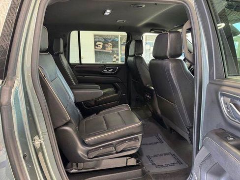 Used 2023 Chevrolet Suburban Premier AWD/4WD image 13