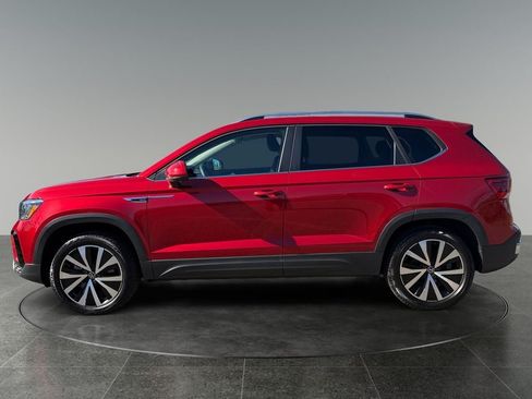 Used 2022 Volkswagen Taos SE AWD/4WD image 5