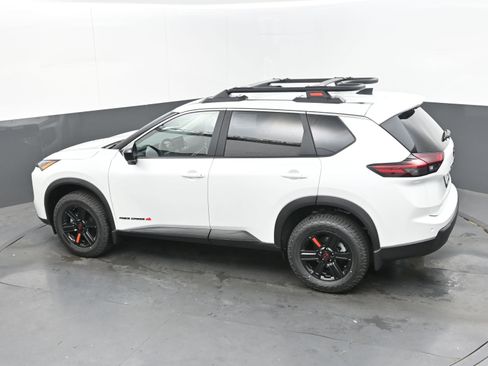 New 2026 Nissan Rogue SV image 34