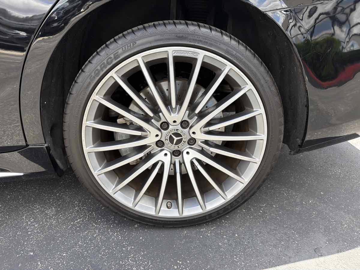 Used 2023 Mercedes-Benz S 500 4MATIC w/ AMG Line image 39