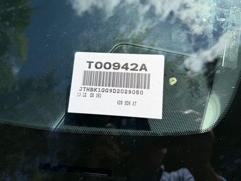 Used 2013 Lexus ES 350 w/ Premium Pkg FWD image 6