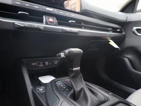New 2025 Kia K4 EX image 23