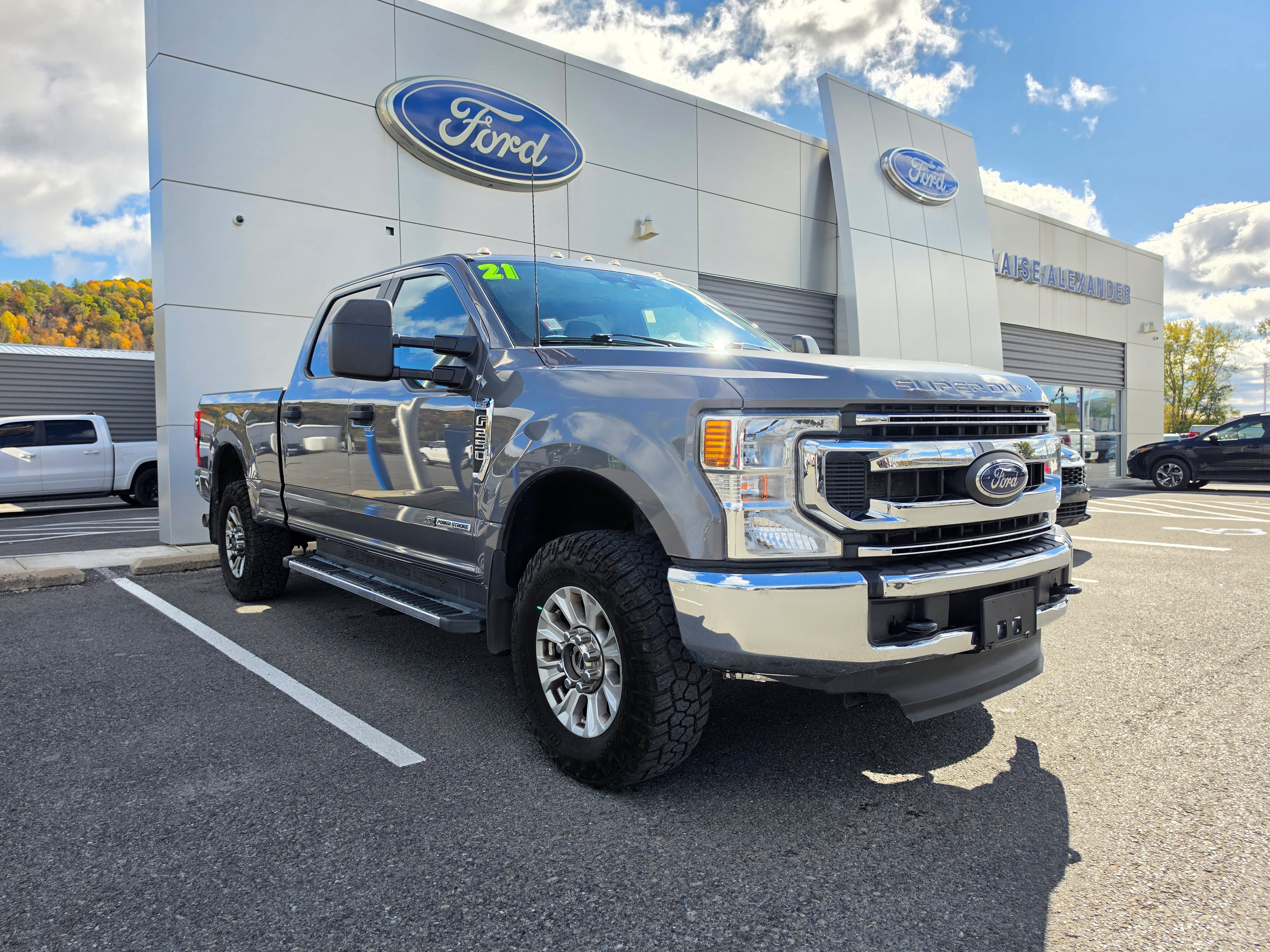 Used 2021 Ford F250 XL w/ STX Appearance Package AWD/4WD image 1