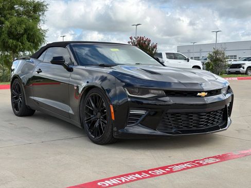 Used 2018 Chevrolet Camaro SS RWD image 1