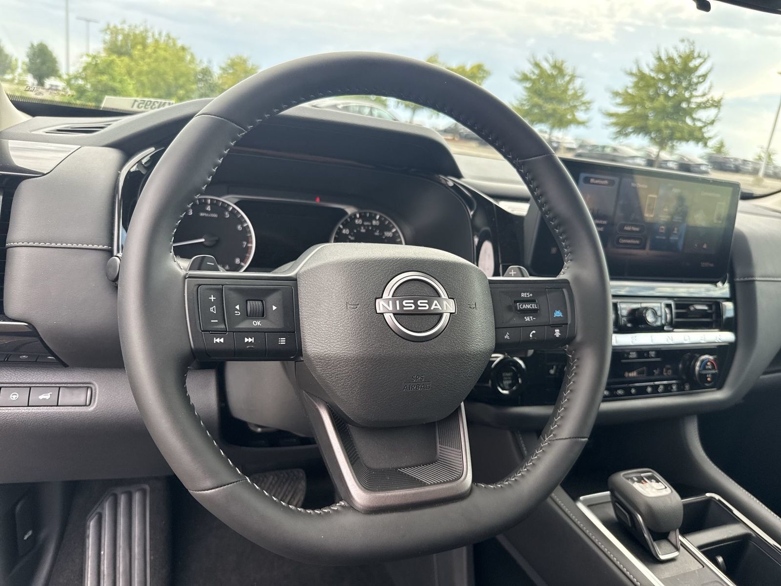 Certified 2026 Nissan Pathfinder SV AWD/4WD image 31