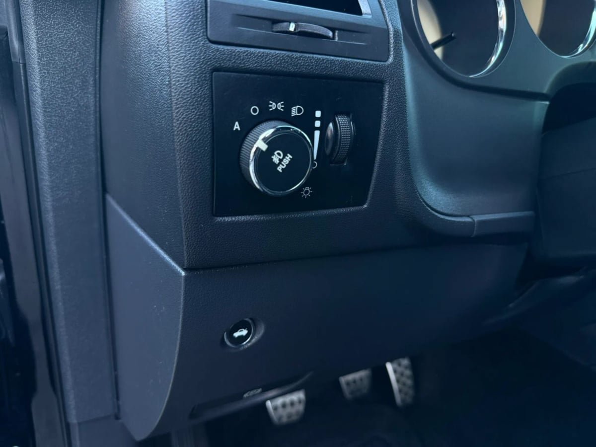 Used 2013 Dodge Challenger R/T RWD image 35