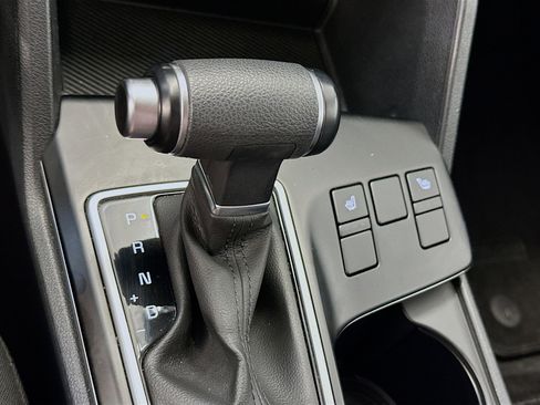 Used 2025 Kia Sportage LX image 24