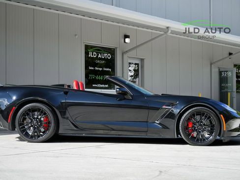 Used 2016 Chevrolet Corvette Z06 w/ 2LZ Preferred Equipment Group image 11