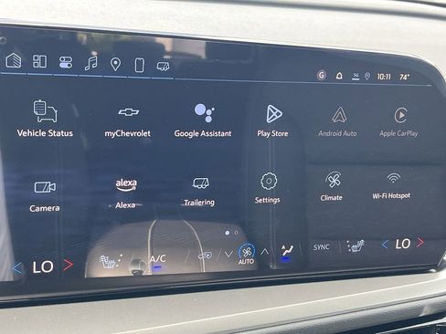 New 2025 Chevrolet Traverse LT image 36