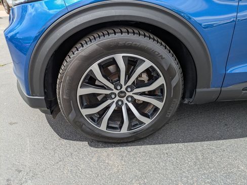 Certified 2023 Ford Explorer ST image 13