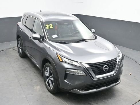 Used 2022 Nissan Rogue SL w/ SL Premium Package image 18