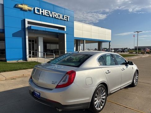 Used 2013 Lincoln MKS AWD image 8