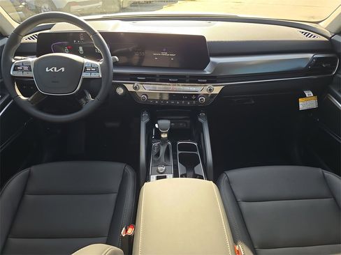 New 2025 Kia Telluride S image 13